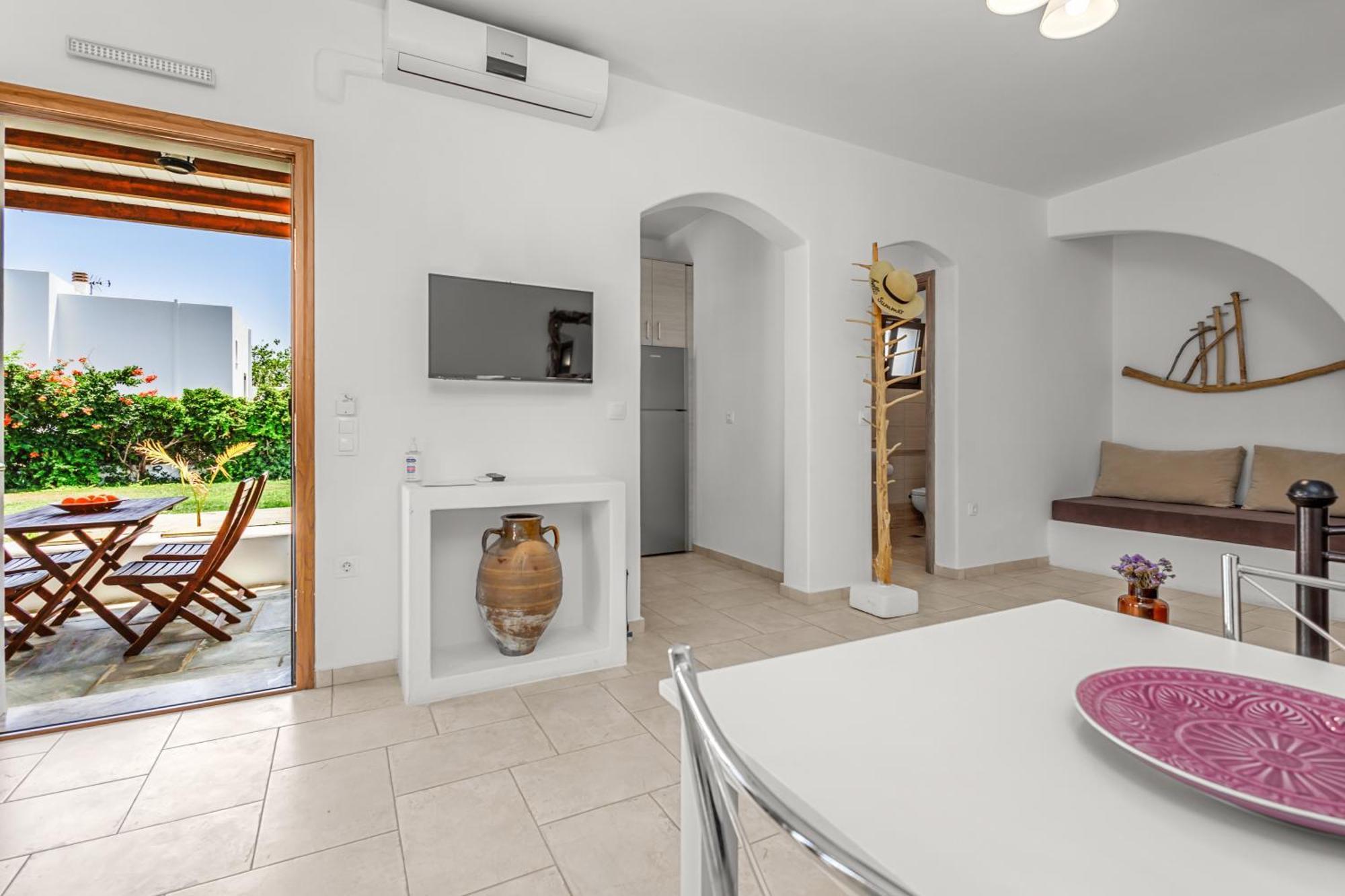 Anemonisia Skyrian Living Apartment *