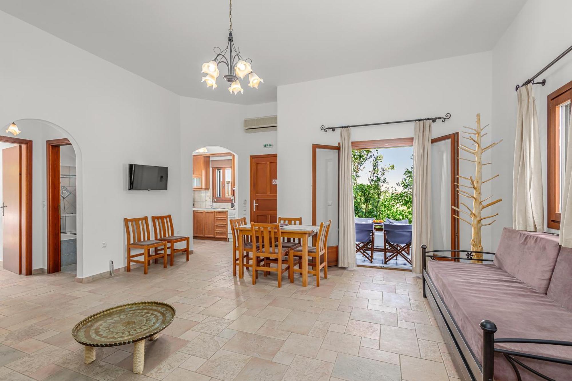 Apartment Anemonisia Skyrian Living *